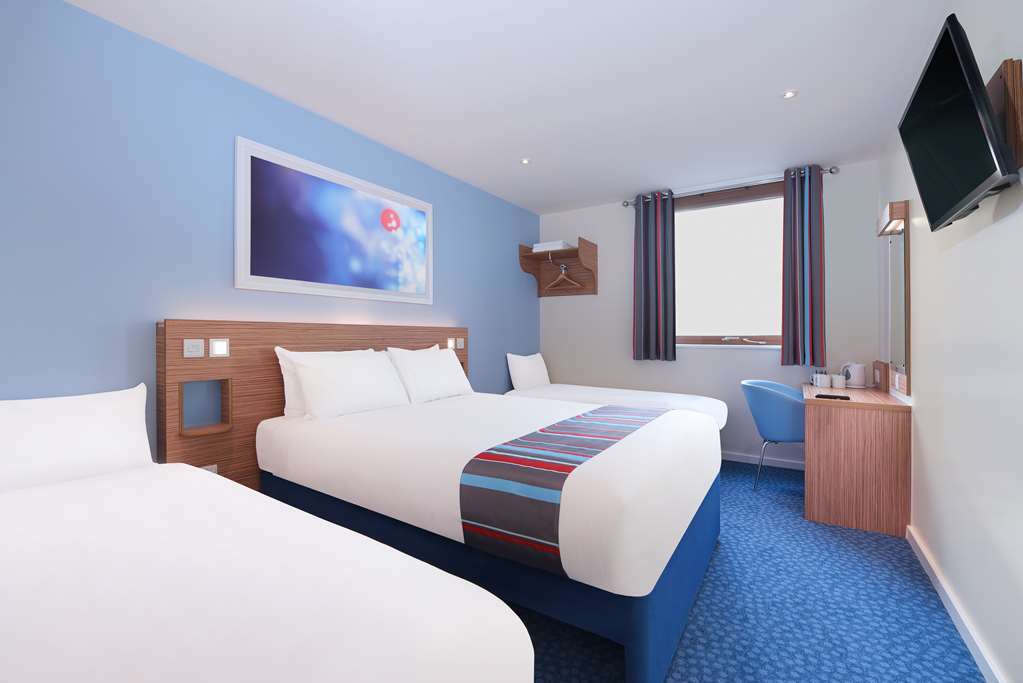 Travelodge Northampton Upton Way 객실 사진